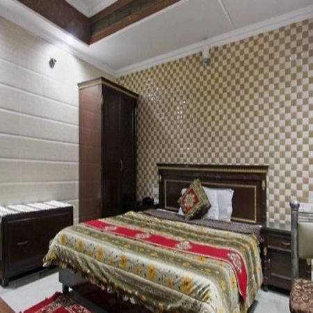 Hotel Hallmark Regency Лудхіяна Екстер'єр фото