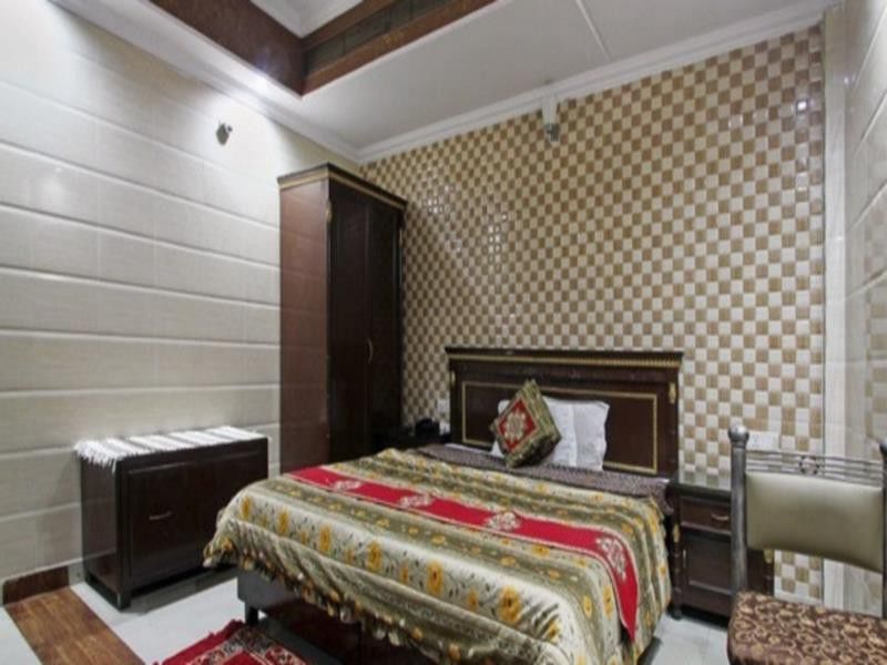 Hotel Hallmark Regency Лудхіяна Екстер'єр фото